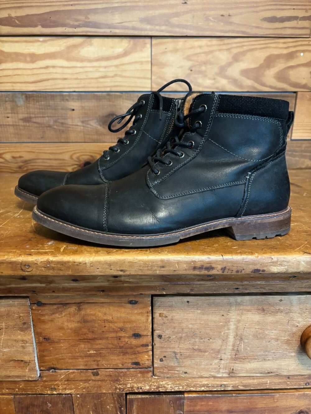 Men's Florsheim Black Leather Ankle Boot Size 10